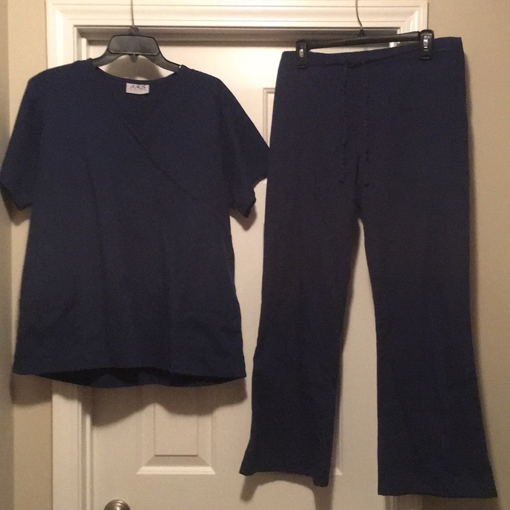 Women’s navy scrubs.